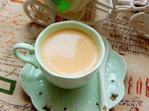 怎样制作焦糖奶茶，学做焦糖奶茶，焦糖奶茶的做法丨奶茶培训