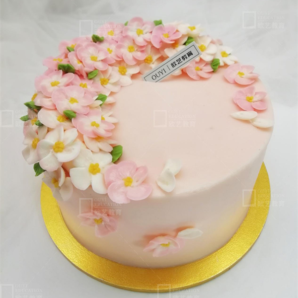 生日蛋糕制作、重庆欧艺、西点培训学校