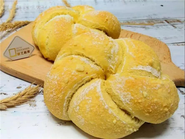 面包制作技巧：14个常见问题解析